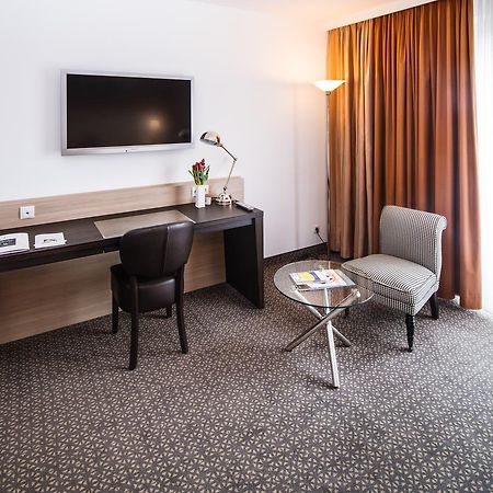 Hotel Plaza Duisburg Ngoại thất bức ảnh