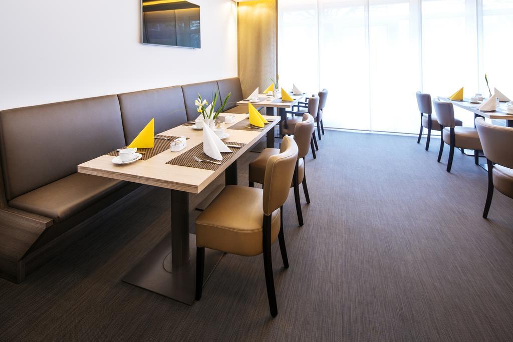 Hotel Plaza Duisburg Ngoại thất bức ảnh